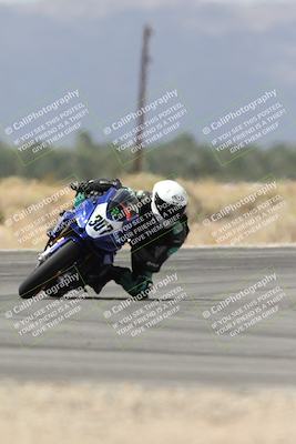 media/Apr-18-2025-CVMA Friday Practice (Fri) [[88baa45499]]/Racer 4-Trackday/Session 5 (Turn 16)/